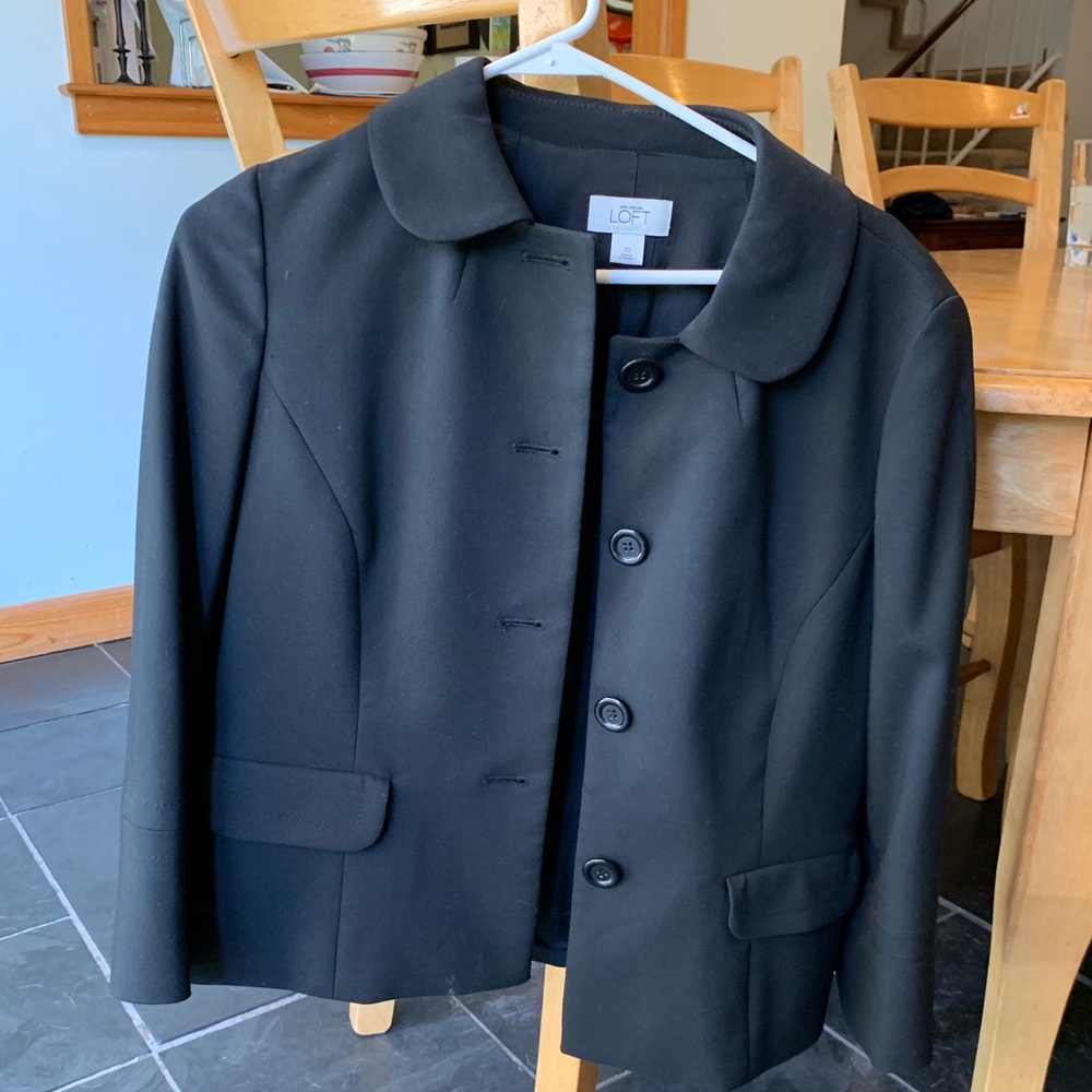 ann taylor loft blazer.